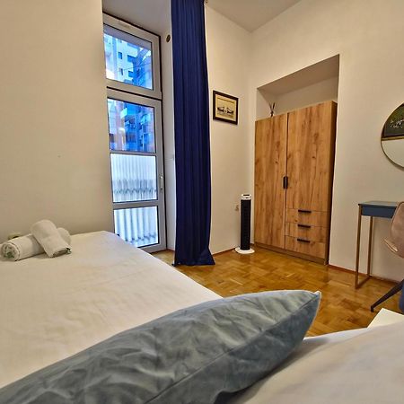 Villa Muenz Apartment Franz Pula Exteriör bild
