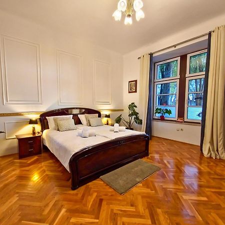 Villa Muenz Apartment Franz Pula Exteriör bild