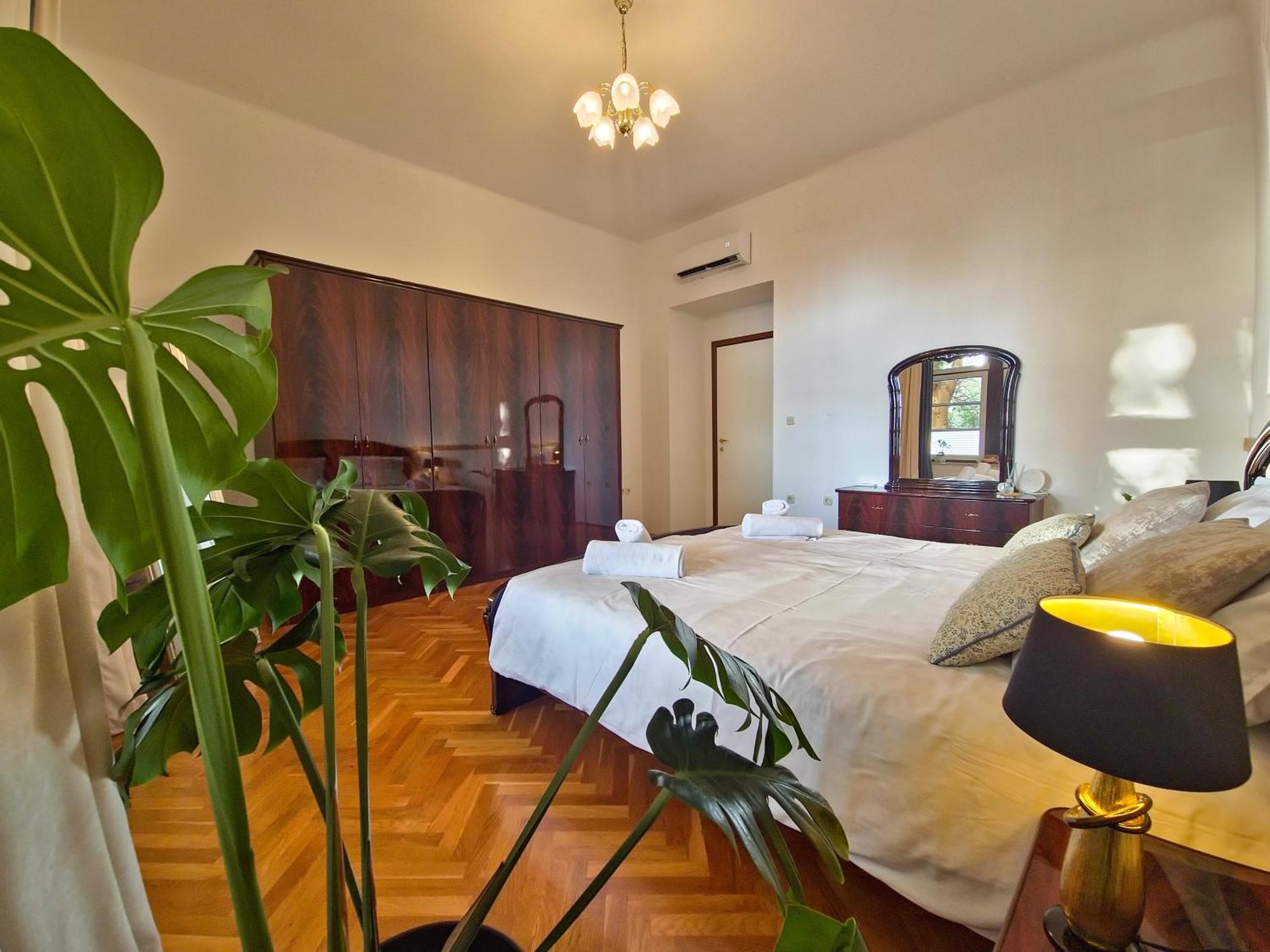 Villa Muenz Apartment Franz Pula Exteriör bild